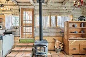 Jääkaappi, mikroaaltouuni