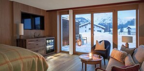 特級公寓 | 客廳 | 39 吋平面電視連精選電視頻道、玩具