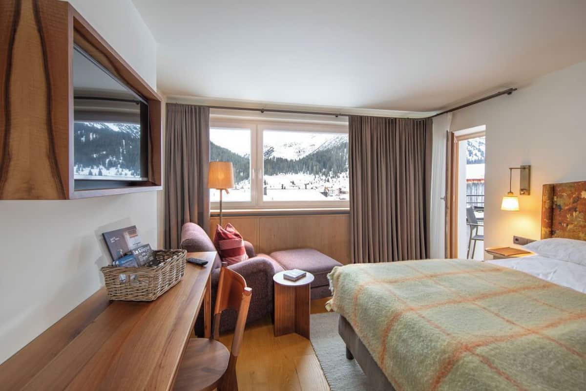 Grand Double Room | 1 bedroom, hypo-allergenic bedding, in-room safe, free WiFi