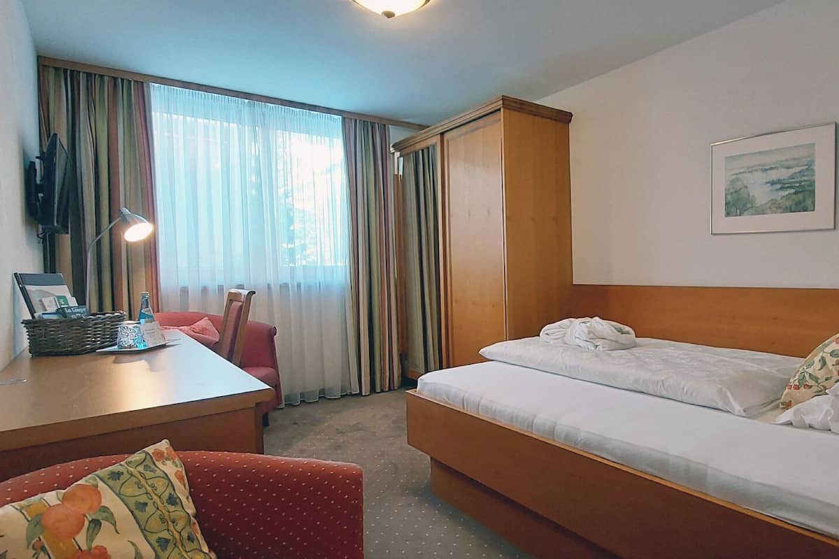 Classic Single Room | 1 bedroom, hypo-allergenic bedding, in-room safe, free WiFi