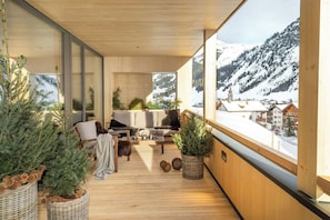 Deluxe Chalet | Terrace/patio