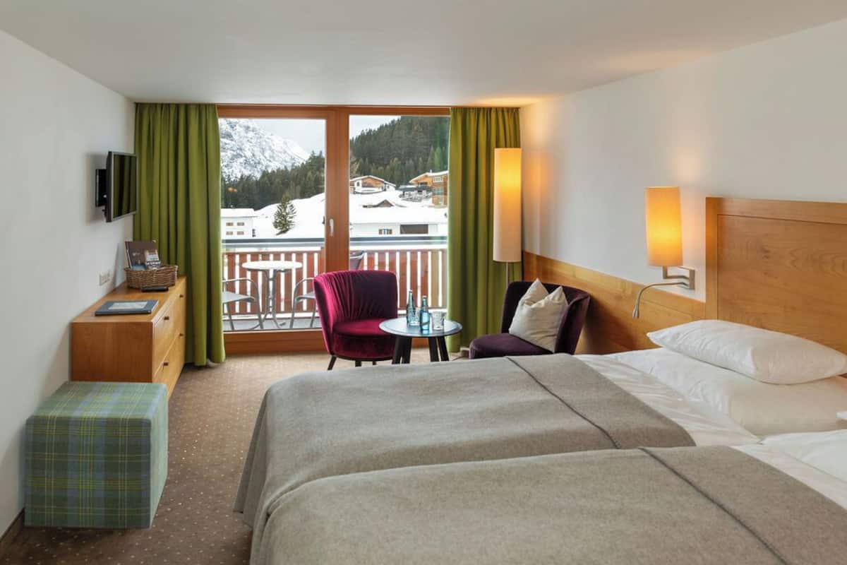 Classic Double Room | 1 bedroom, hypo-allergenic bedding, in-room safe, free WiFi