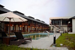 2 outdoor pools - ILE BAY RESORT (Port Blair)