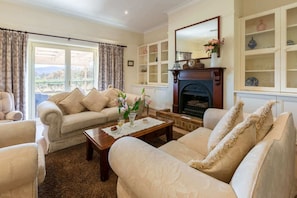 TV, fireplace, DVD player, offices