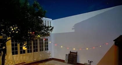 Charming 5-bed House in Granja