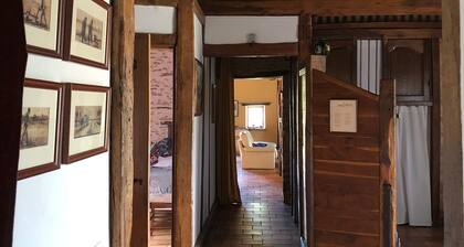 Gßte écoresponsable avec 4 chambres, terrasse et activités, proche LPO, chauffage au sol