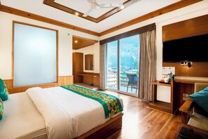 Deluxe Room | Desk, iron/ironing board, bed sheets - Treebo Premium Sattva With Mountain View (Manali)