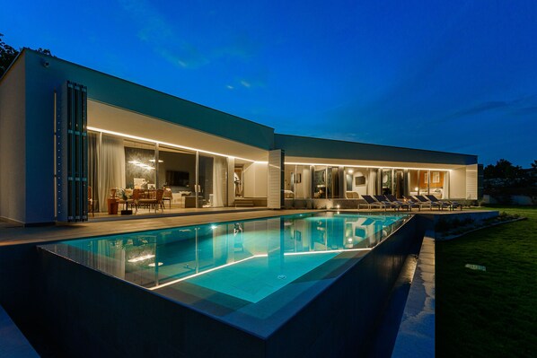 A heated pool - Villa BoscAria (Istria - Boškari) (Boškari)