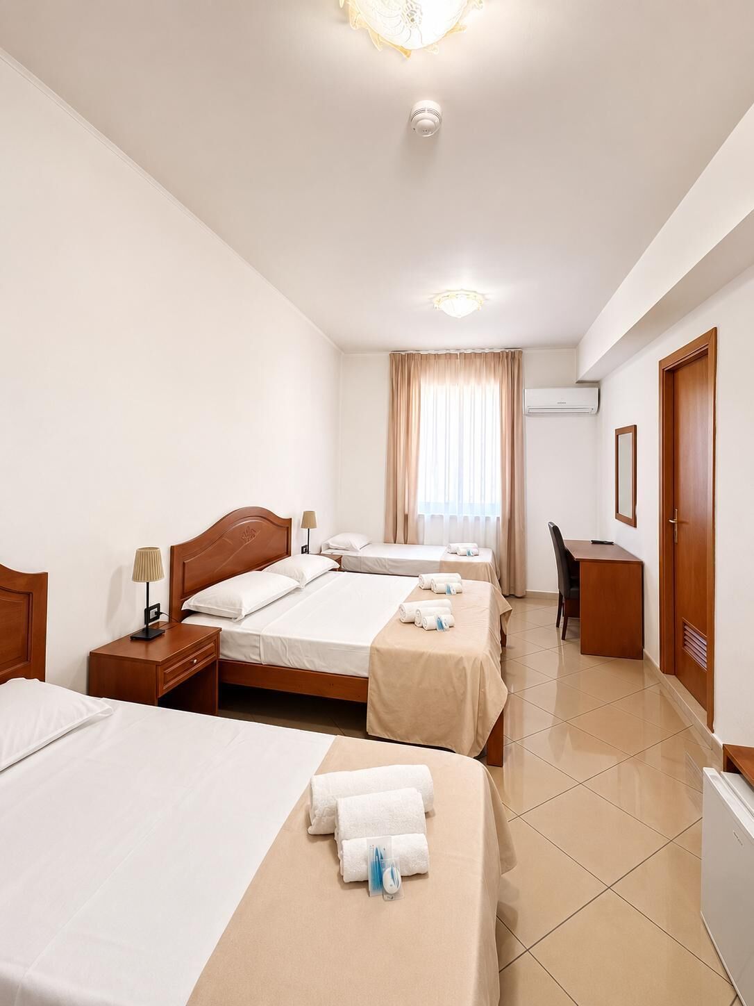 Family Quadruple Room | Egyptian cotton sheets, premium bedding, down comforters