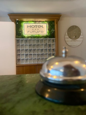 Reception. Hotel Futuro