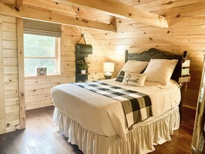 3 bedrooms, iron/ironing board, travel cot, WiFi