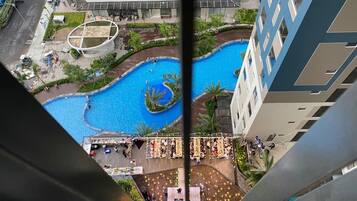 Udendørs pool