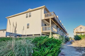 Exterior - Topsl Turvy, Turtle Cove 209 | Surf City, NC | Community Pool & Beach Access (Surf City)