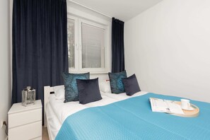 2 bedrooms, iron/ironing board, WiFi, bed sheets - P. C. K. 10C | Spacious Apartment | Remote Work (Gdansk)