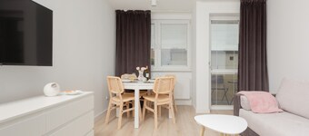 Spacious Apartment | 650 m to the Beach | Place to Work