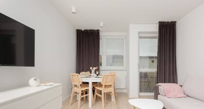 Spacious Apartment | 650 m to the Beach | Place to Work