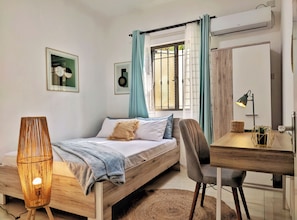 3 slaapkamers, een bureau, een strijkplank/strijkijzer, gratis wifi