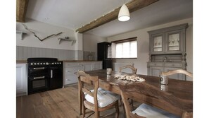 Dining - Award-winning, stylish and simple, in a countryside setting near the coast (Sharrington)