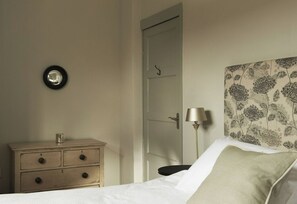 2 chambres, fer et planche à repasser, Wi-Fi, literie fournie