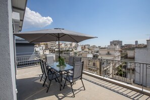 Panoramic Apartment | Terrace/patio - Raise Kifisias Serviced Apartments (Athens)
