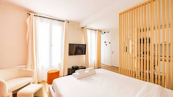 1 chambre, bureau, fer et planche Ă repasser, Wi-Fi