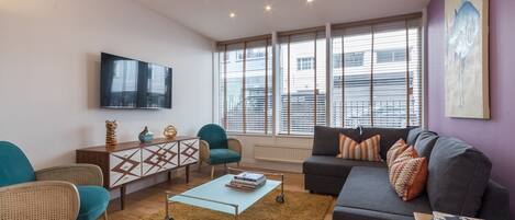 تلفزيون، مكتب