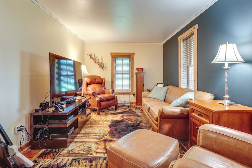 Dog-friendly Park Falls Cottage W/ 5 Acres & Lake - Wisconsin
