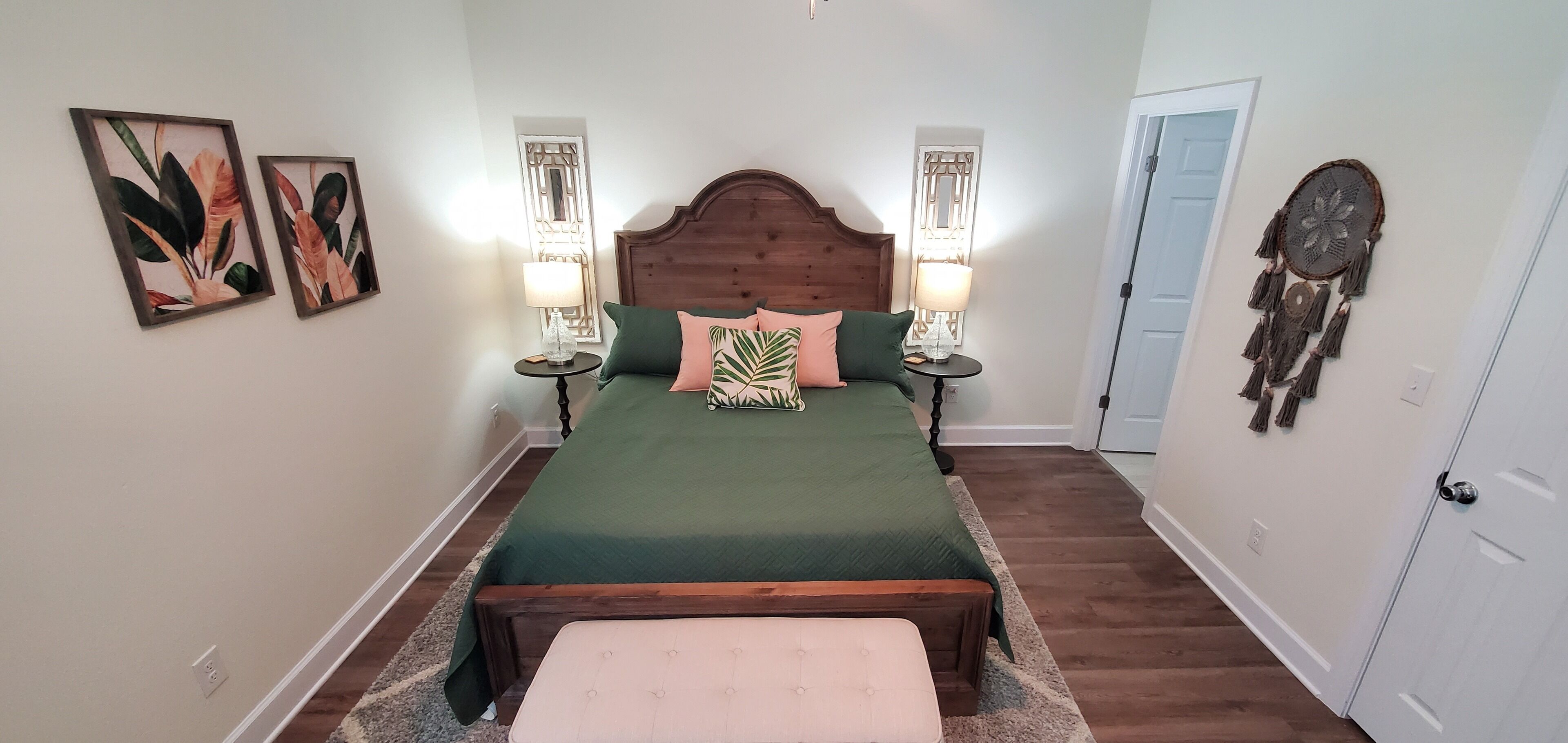 3 bedrooms, iron/ironing board, free WiFi, bed sheets