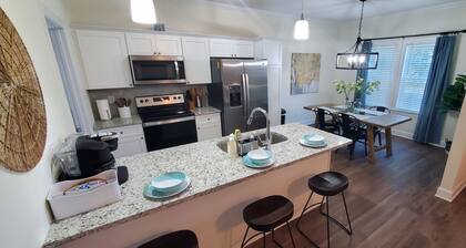 Victoria's Secret Cottage (Downtown Thomasville) New Contrusction