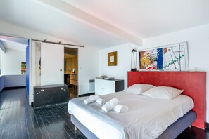 1 habitación, tabla de planchar con plancha y wifi gratis