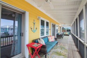Terrace/patio - Welcome to the “Pot O’ Gold” at the end of the rainbow! (St. George Island)