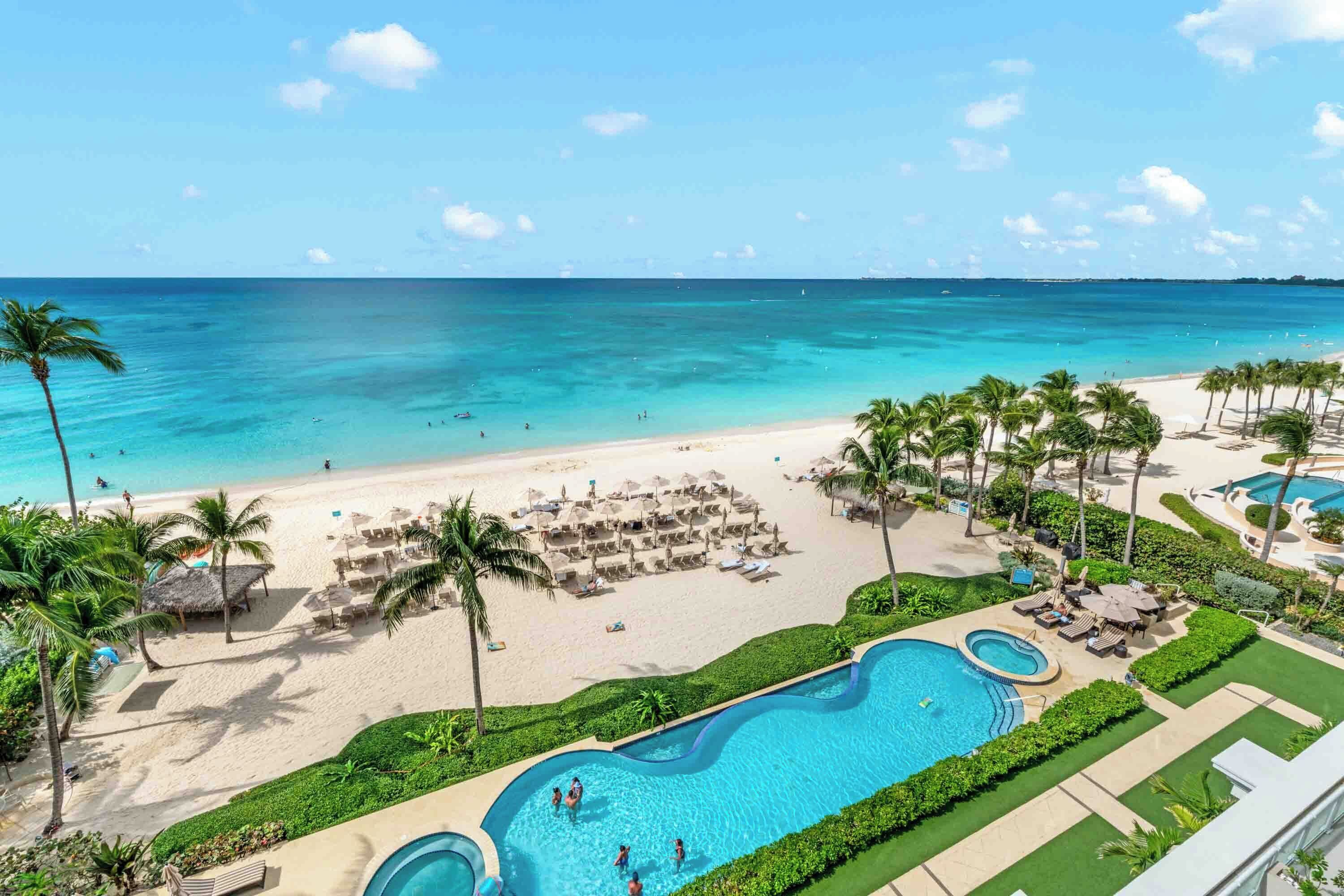 På stranden og strandhåndklær