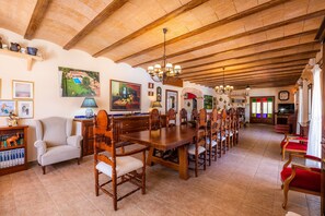 Interior - Villa 'Casa Toni' with Pool & Wi-Fi (Portocolom)