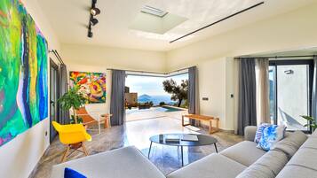 VILLA ARYCANDIA | Kameruitzicht