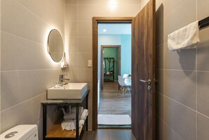 Family Suite, 2 Bedrooms | Bathroom | Shower, rainfall showerhead, free toiletries, hair dryer - Leaf Hotel Phu Quoc (Phu Quoc)