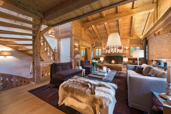 view of the living room and the stair case going to entrance and to the bedrooms