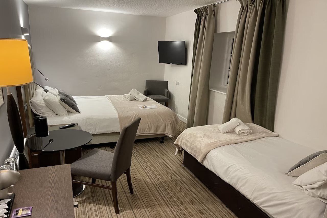 Tremannsrom – familie, flere senger | Strykejern/-brett, wi-fi (inkludert) og sengetøy