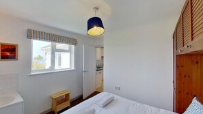 3 Schlafzimmer, Bügeleisen/Bügelbrett, Internetzugang, Bettwäsche