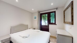 4 camere, ferro/asse da stiro, Wi-Fi, lenzuola