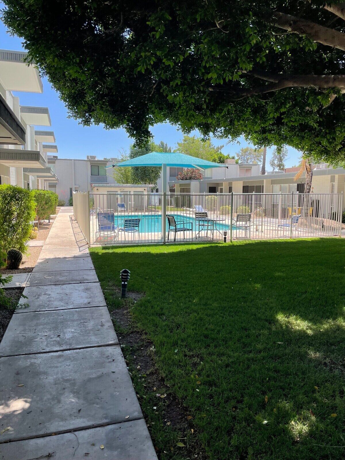 This condominium is a 2 bedroom(s), 2 bathrooms, located in Scottsdale, AZ.