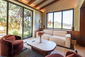 Suite – gallery | 1 soverom, sengetøy i egyptisk bomull og sengetøy av topp kvalitet