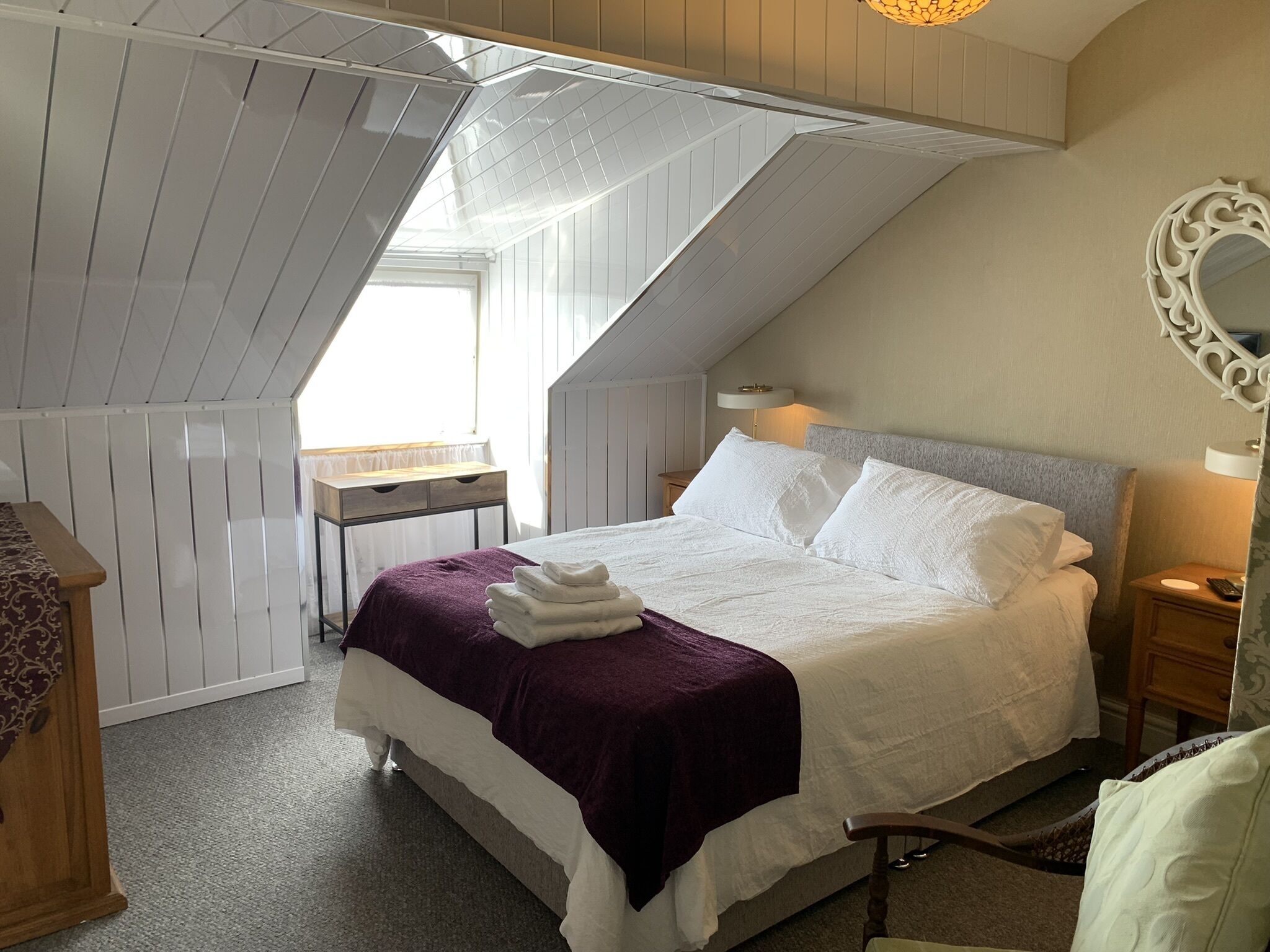 6 bedrooms, iron/ironing board, travel crib, free WiFi