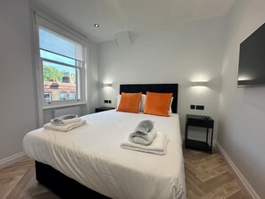 1 Schlafzimmer, Schreibtisch, Bügeleisen/Bügelbrett, kostenloses WLAN