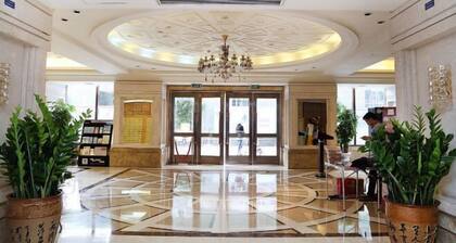 Shenzhen Life Home Hotel Apartment (Shenzhen Huaqiangbei Science Museum Subway Station)