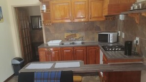 Villa Familiale | Cuisine privée | Grand réfrigérateur, micro-ondes, four, plaque de cuisson