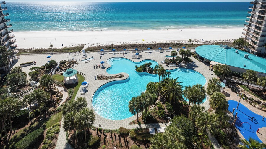 Edgewater Villa #704