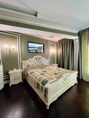 1 habitación, tabla de planchar con plancha, wifi gratis y ropa de cama 