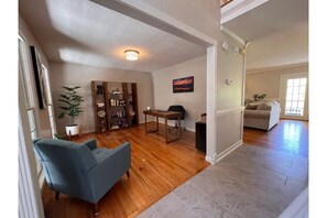 Interior - Family and friends forest getaway close to DT (Arden)