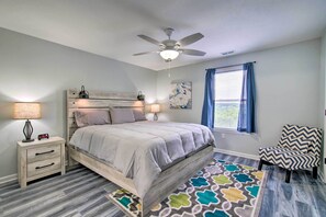 3 bedrooms, iron/ironing board, travel cot, Internet - Cozy Branson Condo w/ Scenic Mountain Views (Branson)