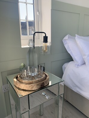 Luxury Cottage, Ensuite, Mountain View | Interior